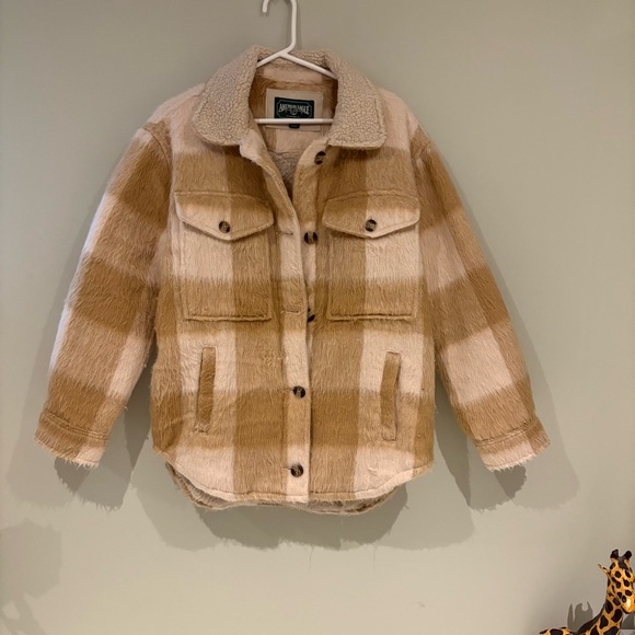 American Eagle Outfitters Cream and Tan Fleece Jacket - Picture 7 of 7